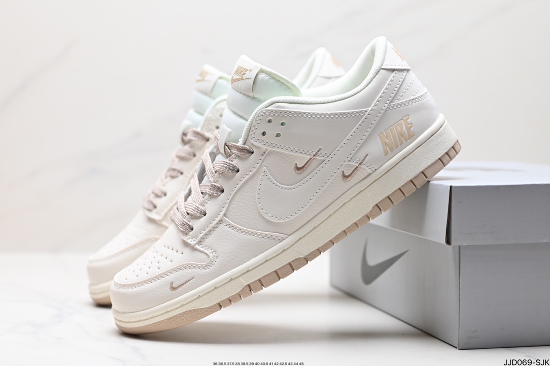 Nike Dunk Shoes